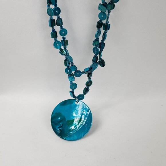 Lane Bryant Beautiful Blue Round Pendant Dyed Shell Design 2 Strand Necklace NWT - Picture 9 of 9